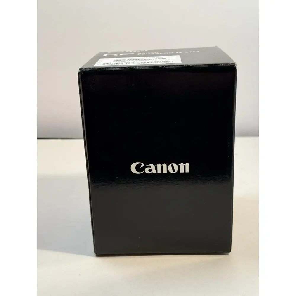 Canon RF85mm F2 Macro Is STM Lens for Canon RF Mount Excellent Condition
